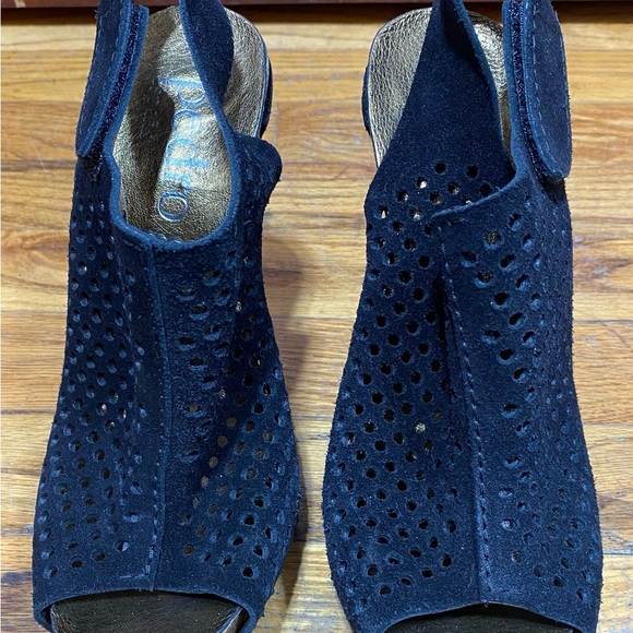 Pedro Garcia Black Peep-Toe Heels (37.5) - Picture 2 of 7